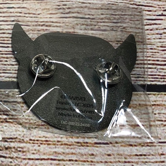 Marvel Collector Corps Wolverine Pin and Sticker - Picture 4 of 7